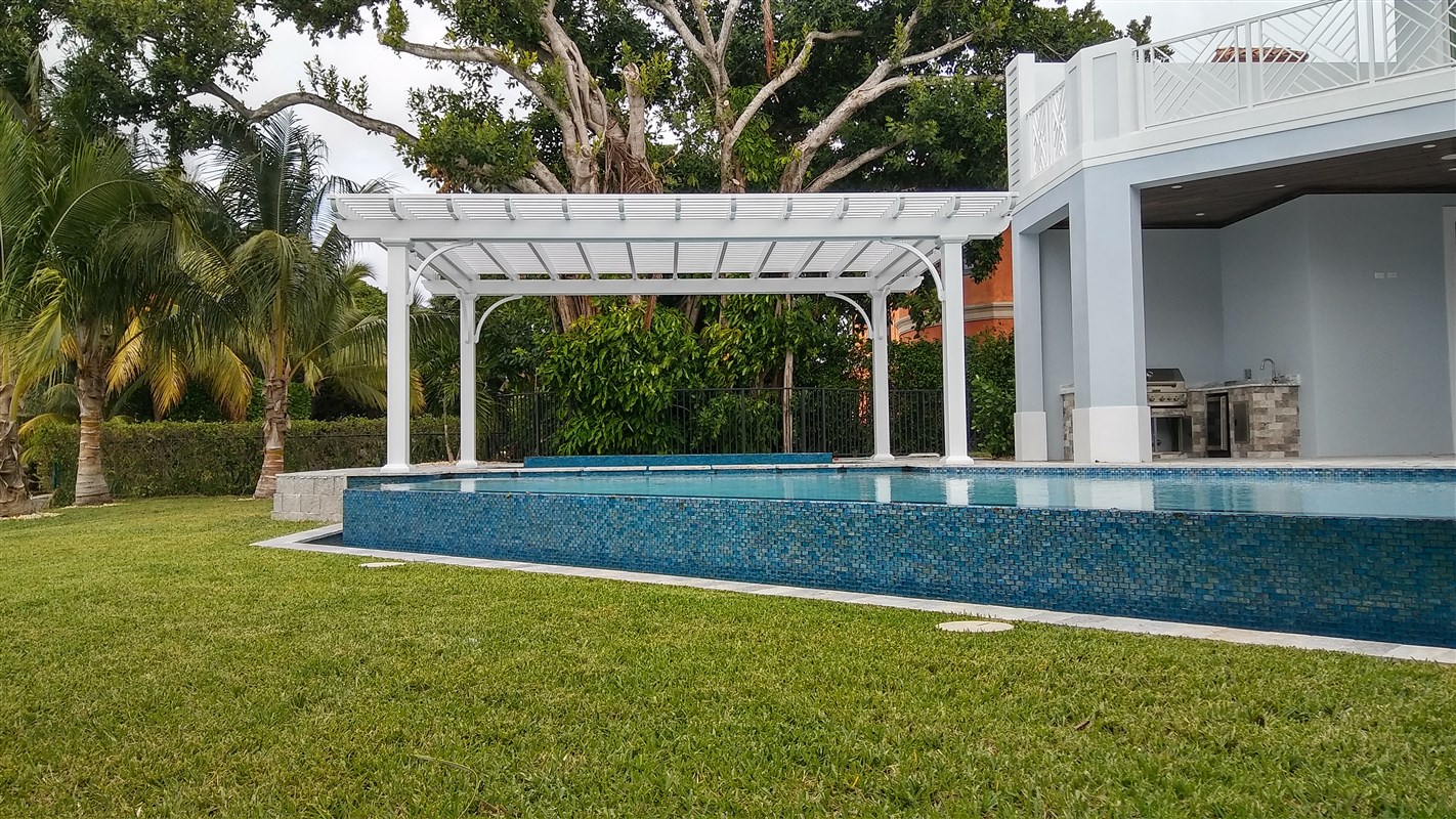 pool building company in san clemente